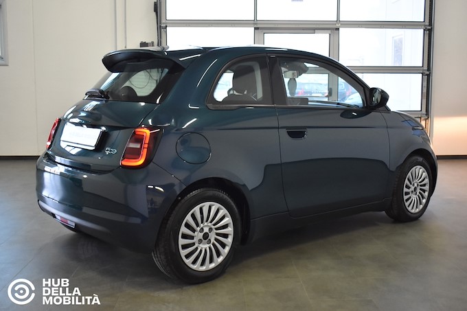 FIAT 500e Berlina 42 kWh